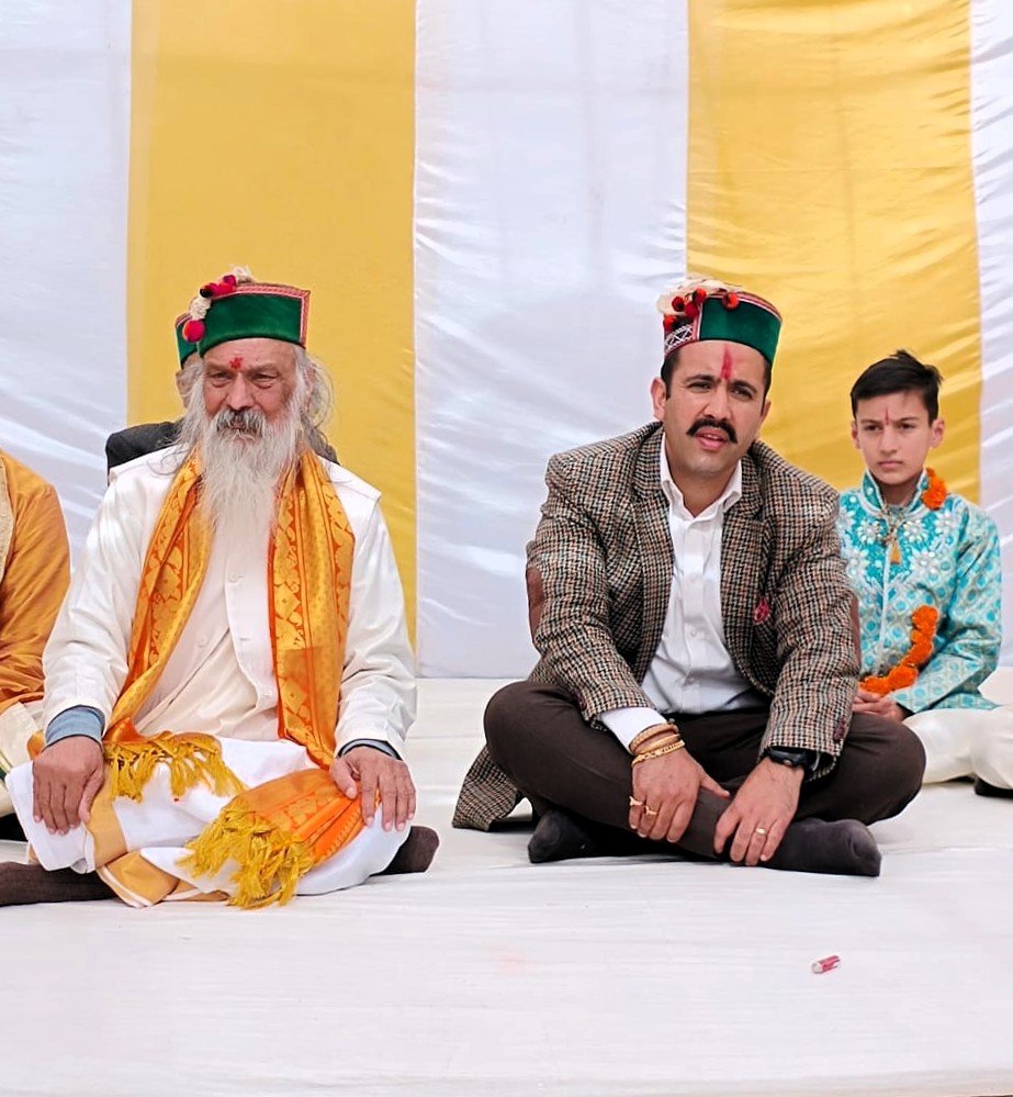 vikramaditya in temple3