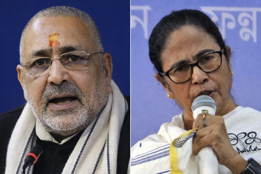 केंद्रीय मंत्री गिरिराज सिंह और पश्चिम बंगाल की मुख्यमंत्री ममता बनर्जी की अलग-अलग तस्वीरें, कोलकाता धरना और अवैध प्रवासन के मुद्दे पर बयानबाजी के संदर्भ में।