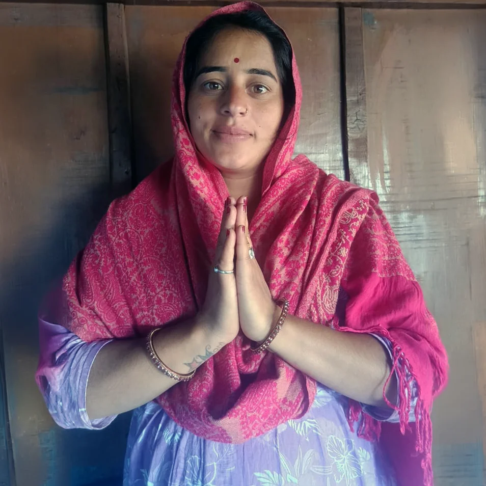 Kavita Kapoor Pradhan Graunda 1 कविता कपूर